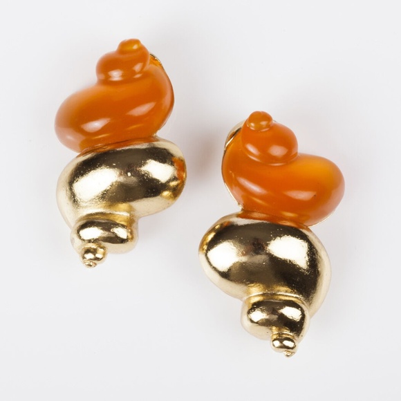 Massive Runway Christian Dior Shell Earrings - Picture 1 of 5